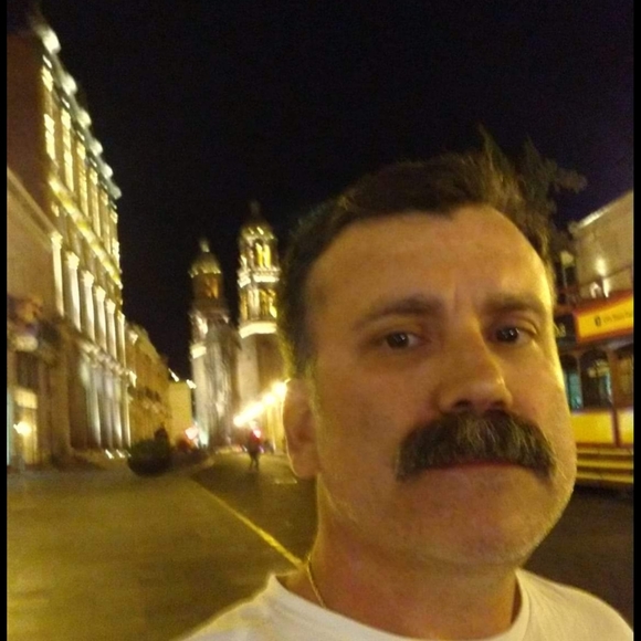 Meet your Posher, Rob - Picture 10 of 17